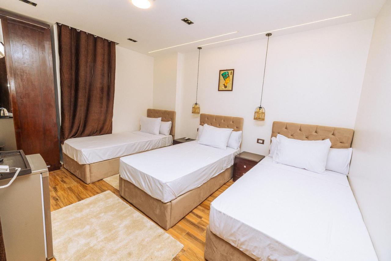 White Pyramids Inn Nazlet el Simman Екстер'єр фото