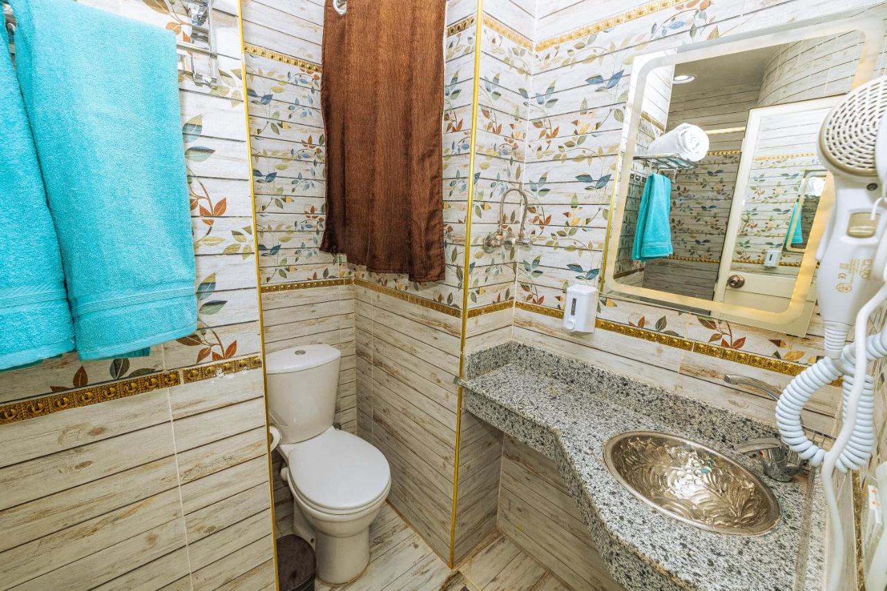 White Pyramids Inn Nazlet el Simman Екстер'єр фото