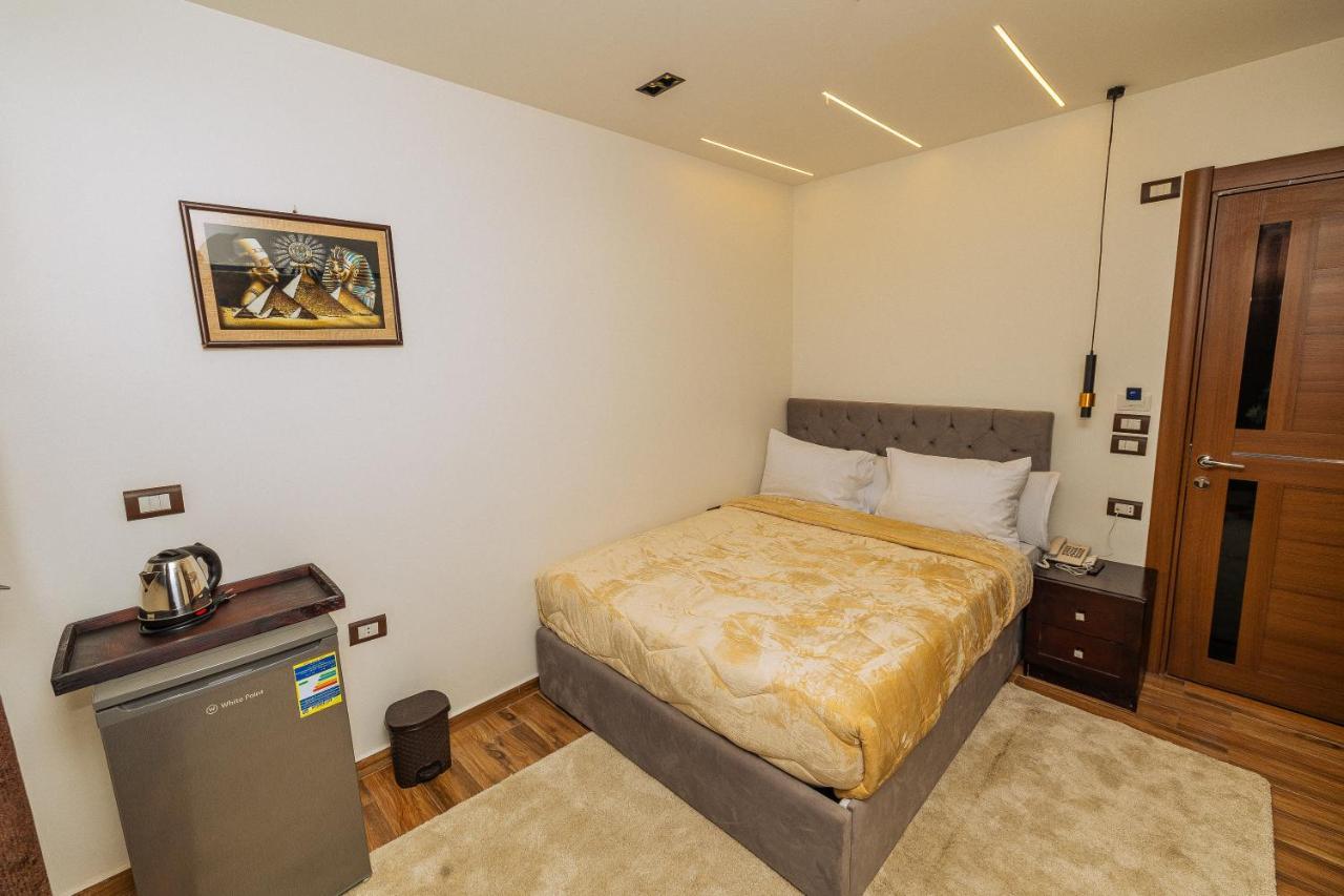 White Pyramids Inn Nazlet el Simman Екстер'єр фото