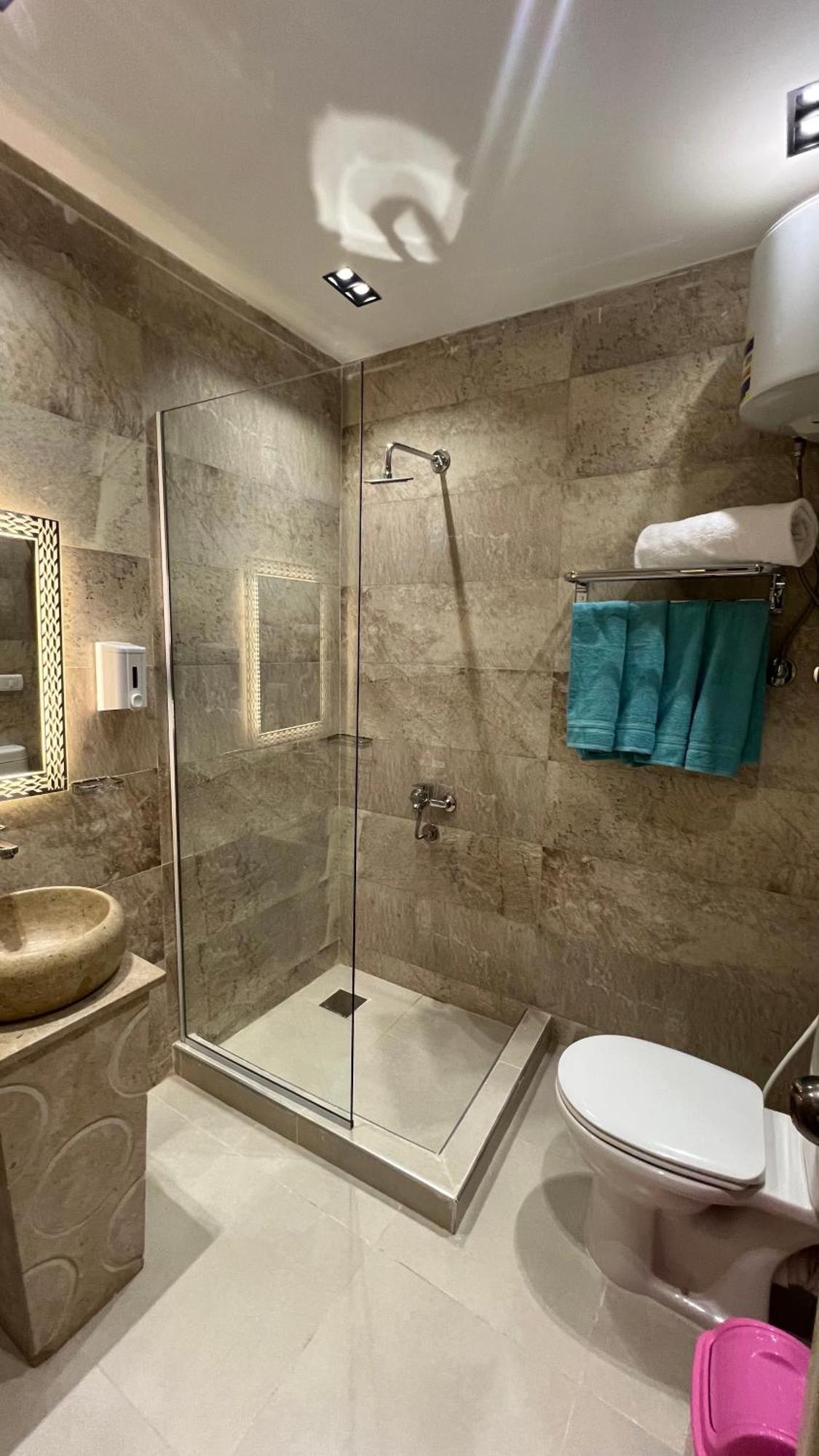 White Pyramids Inn Nazlet el Simman Екстер'єр фото