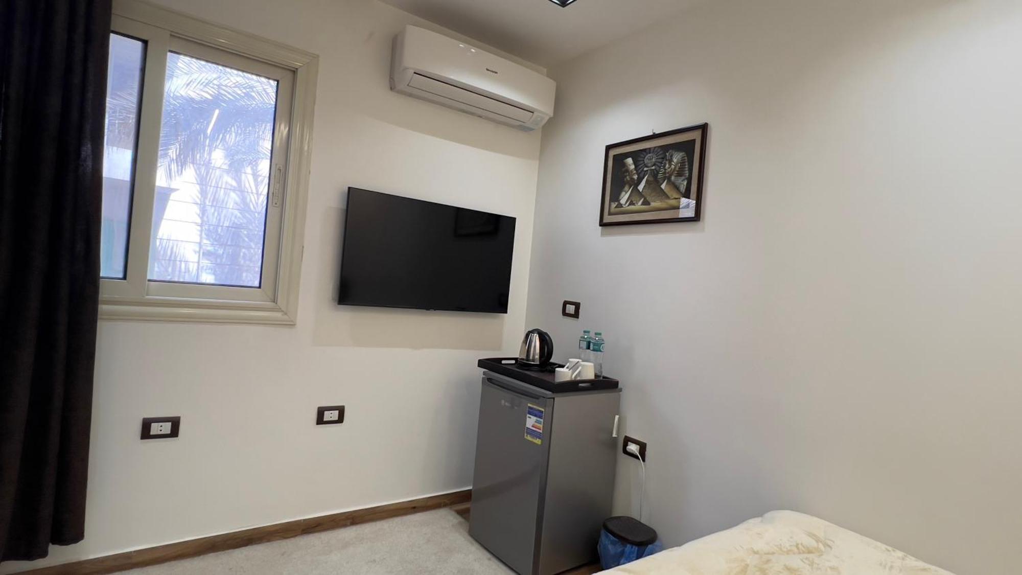 White Pyramids Inn Nazlet el Simman Екстер'єр фото